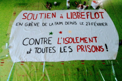 media_FPbeDoxXsA0351_.jpg?name=small